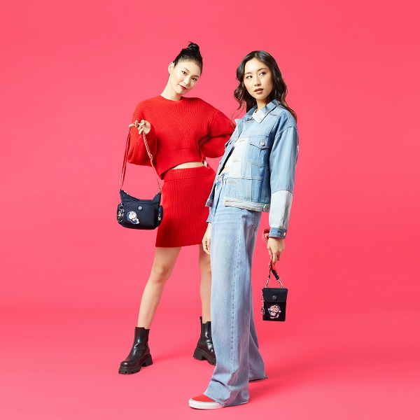 FW22_Doraemon_6_Gabbie Mini + Superfun_Modelshot_1_1x1.jpeg