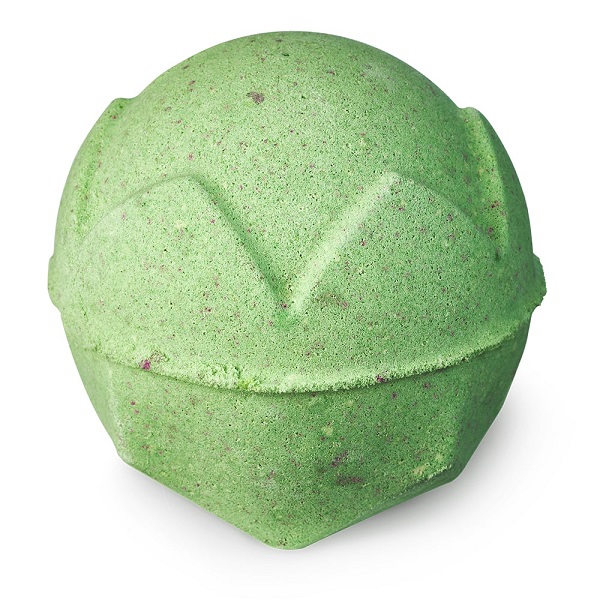 Lush_Lord of Misrule Bath Bomb_Product Shot-min.jpg