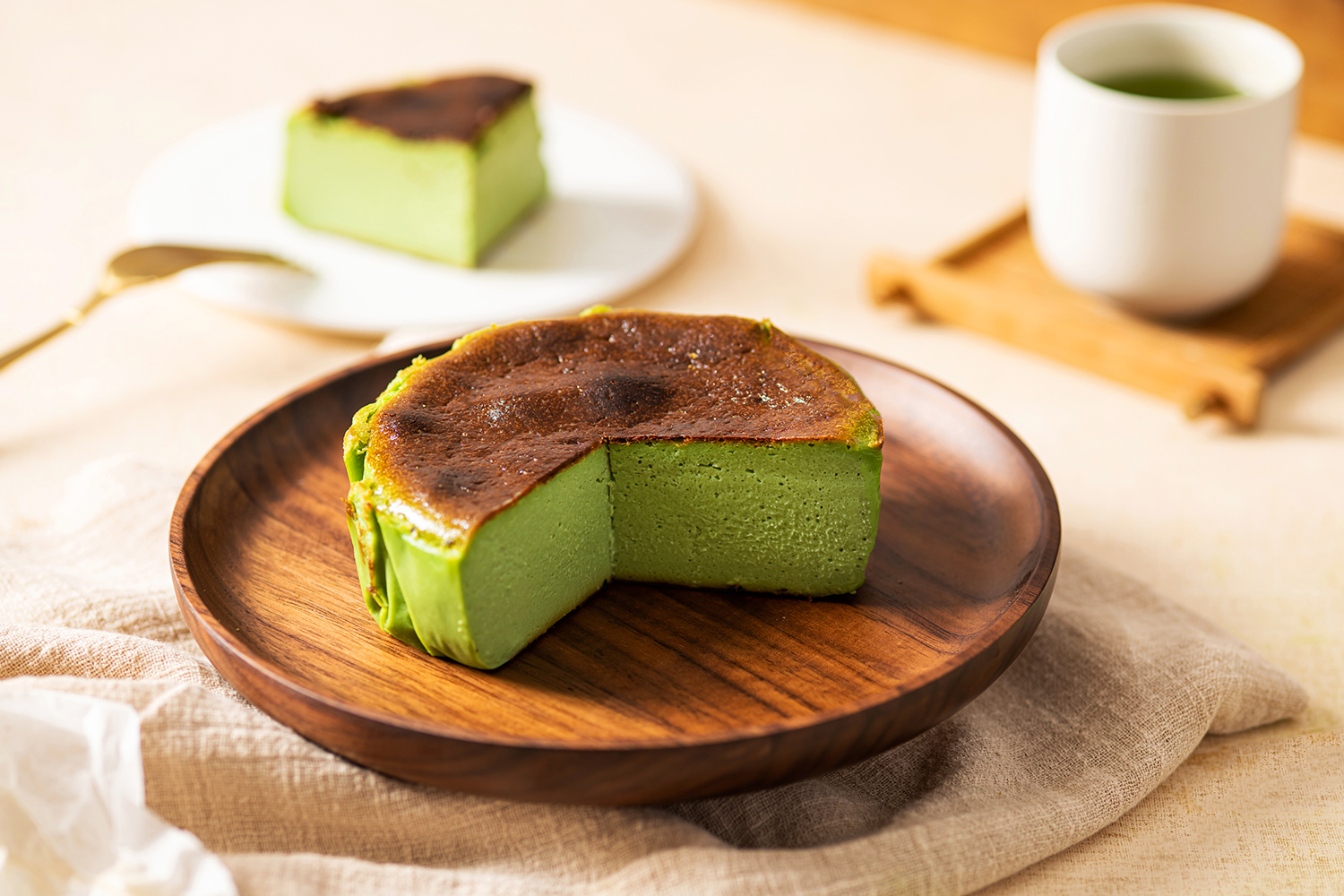 3_有機抹茶巴斯克芝士蛋糕 Organic Matcha Basque Burnt Cheesecake.jpg