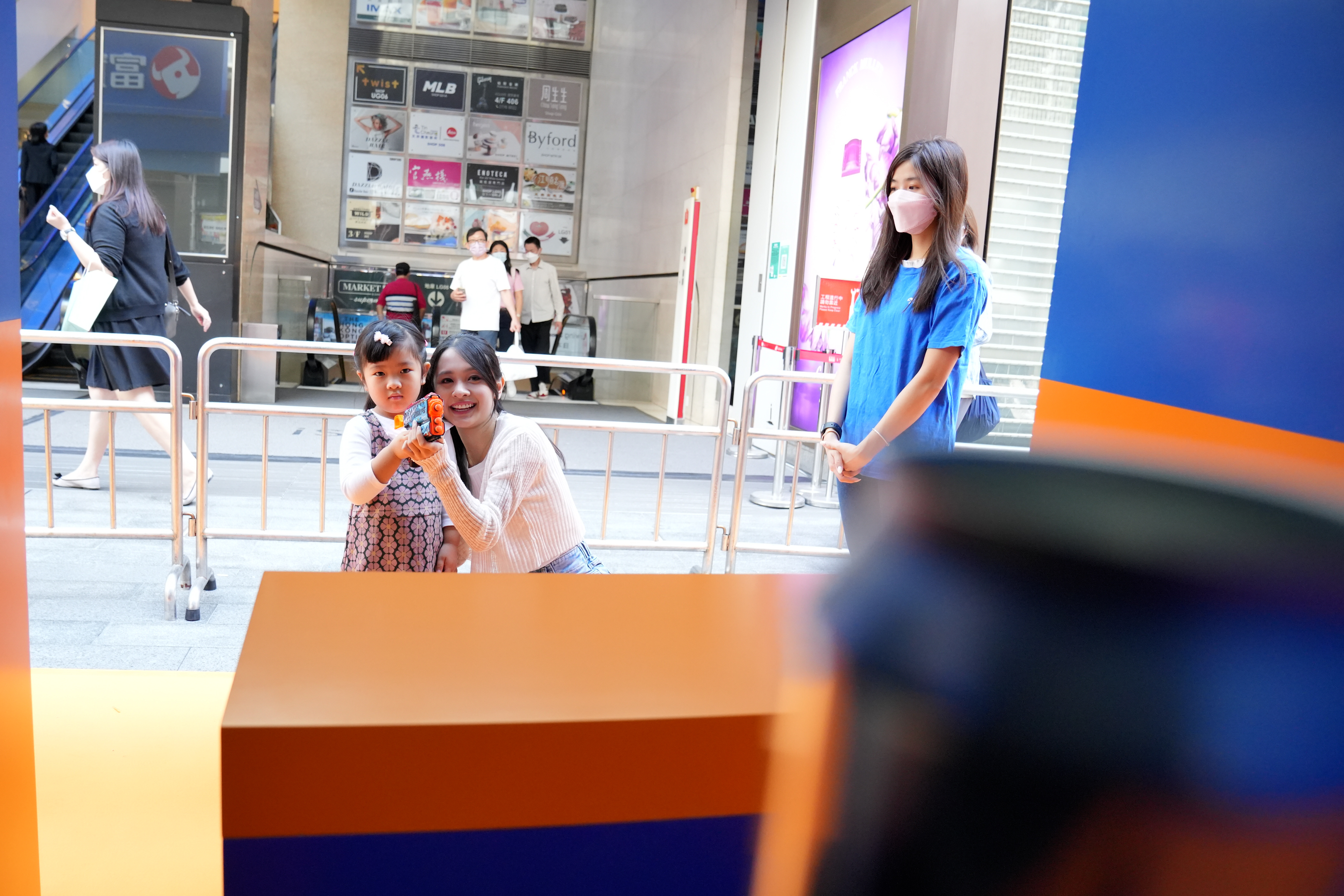 一擊即中 ，挑戰你的眼界，股票基金一網打盡！.jpg