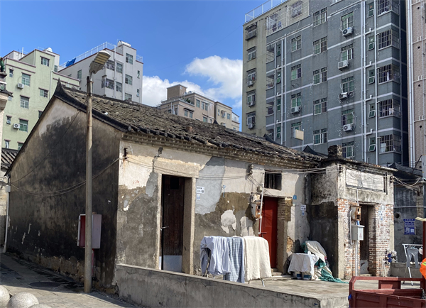 7. 張氏宗祠旁的客家民居。記者林麗青攝.jpg