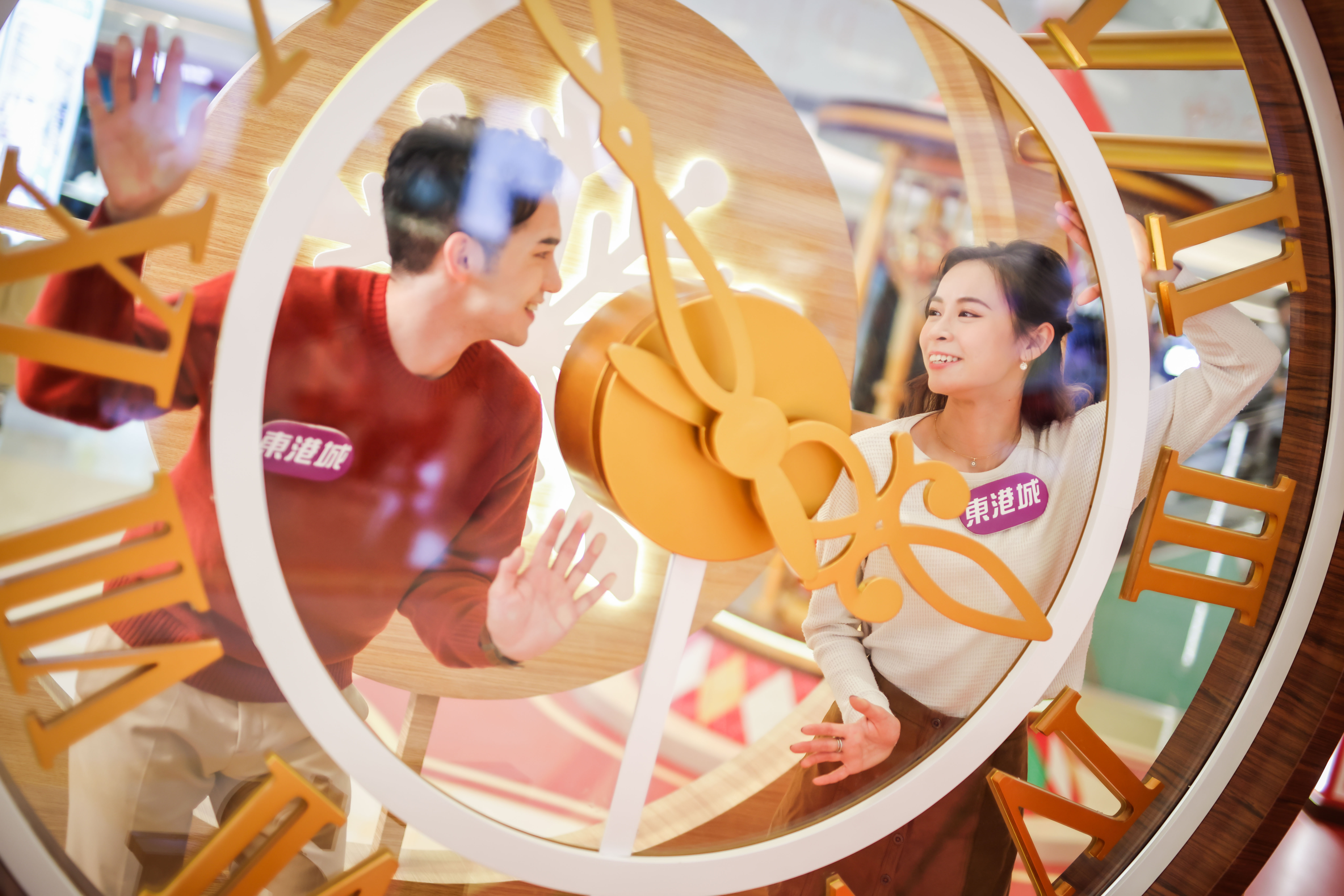 CHRISTORY 巨型聖誕魔法鐘 1.jpg