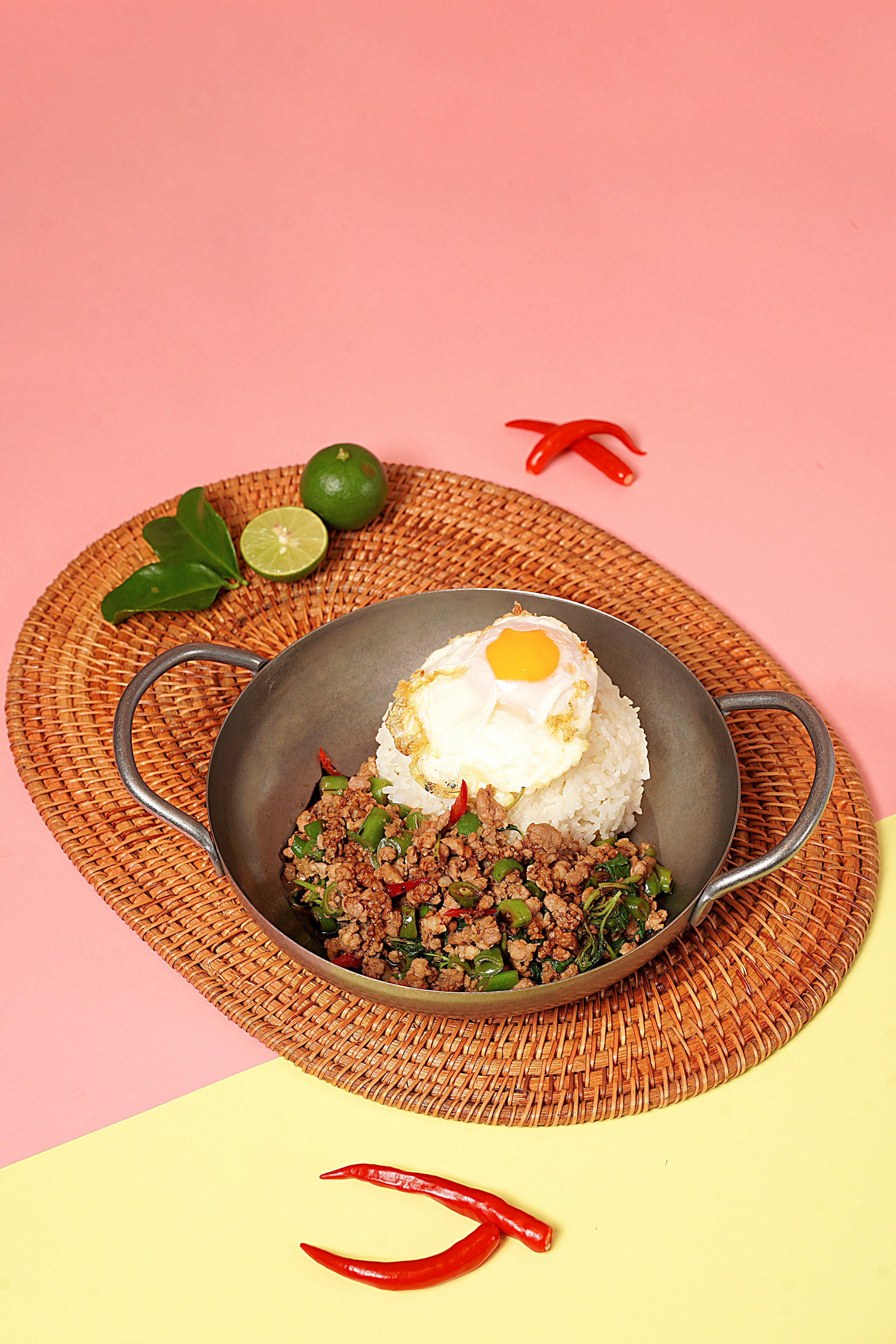 金不換炒豬肉碎配飯及太陽蛋Stir-Fried Minced Pork and Basil with Rice and Egg.JPEG