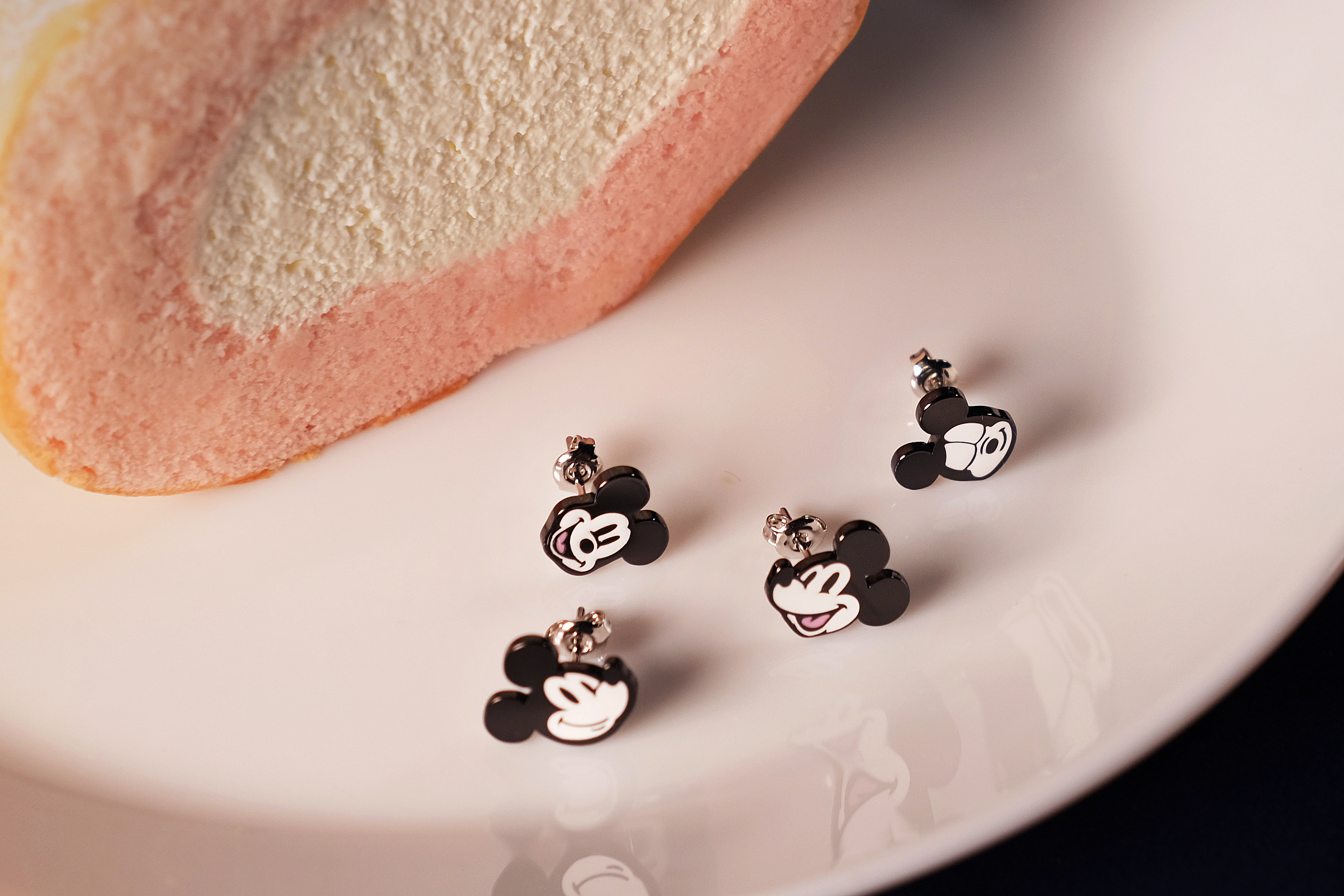 03_everybody LABO_迪士尼時尚飾物系列_Friends Moment Stud Earring Collection_2.JPG