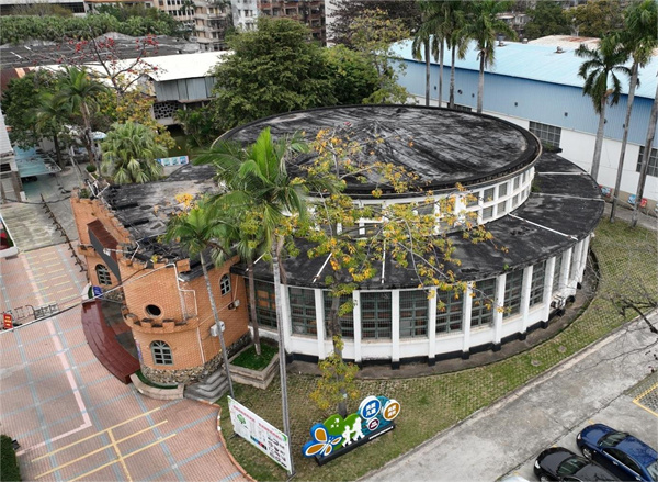 4、茂名市青少年宮圓廳 楊建雄 攝.jpg