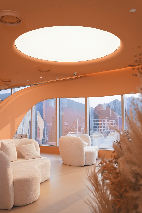 Weirdo Beauty-CWB-Interior (4).jpg