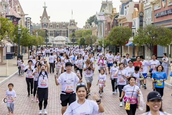 圖二香港迪斯尼健跑活動現場.jpg