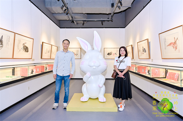 图2 展览现场.jpg