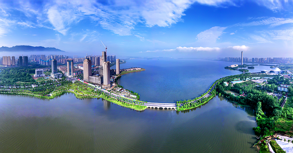 图三 九江八里湖风光.png