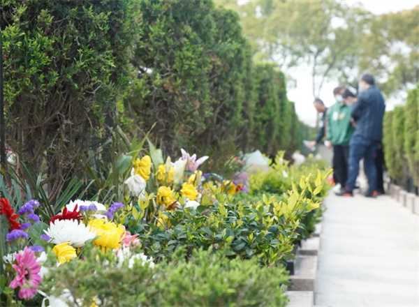 2.安徽巢湖:創新服務手段 倡導文明祭祀.jpg