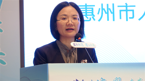 4、惠州市副市長李俊玲致辭(攝影:盧偉) - 復件(1).jpg