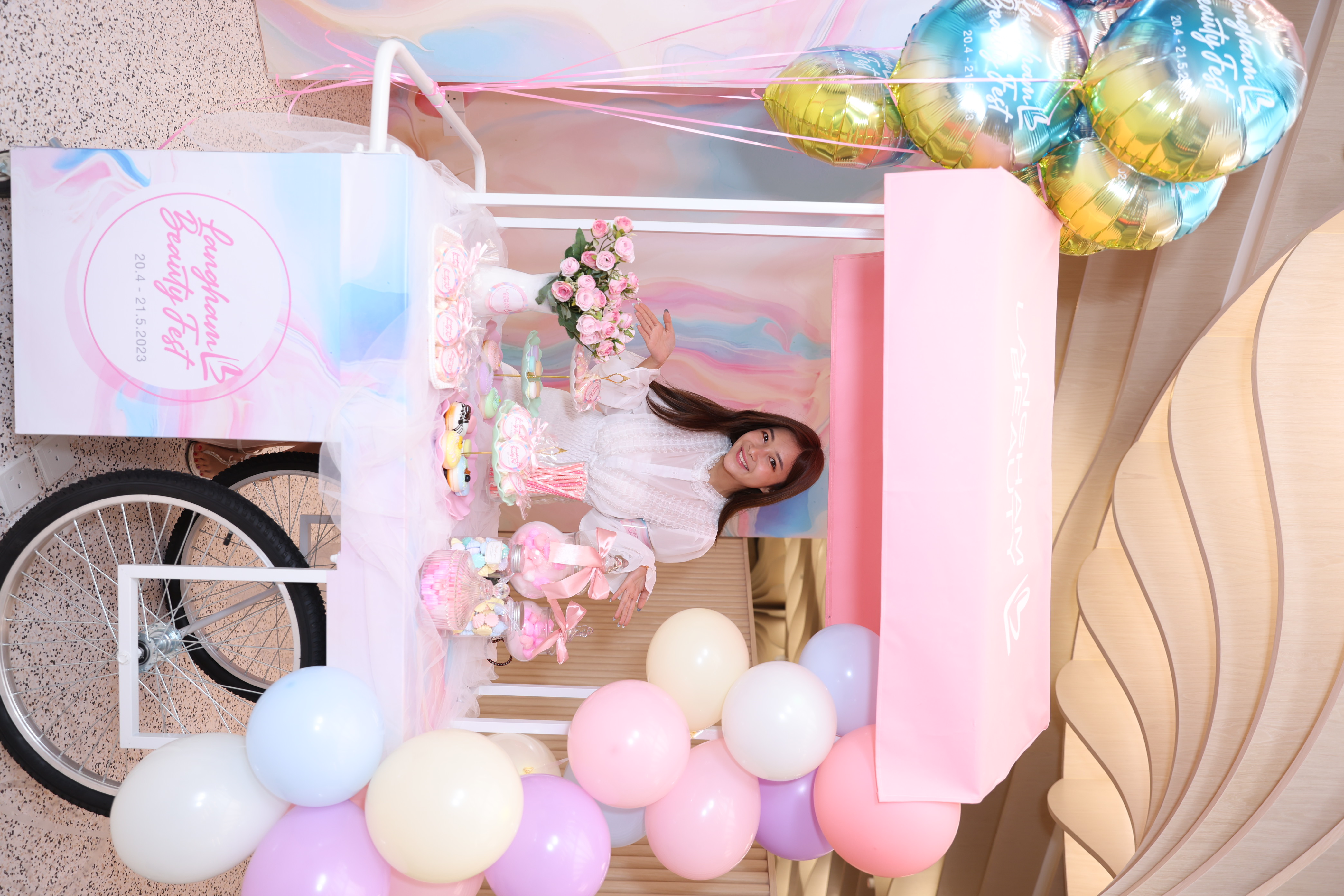 LANGHAM BEAUTY FEST快閃春夏派對主題車 (1).JPG