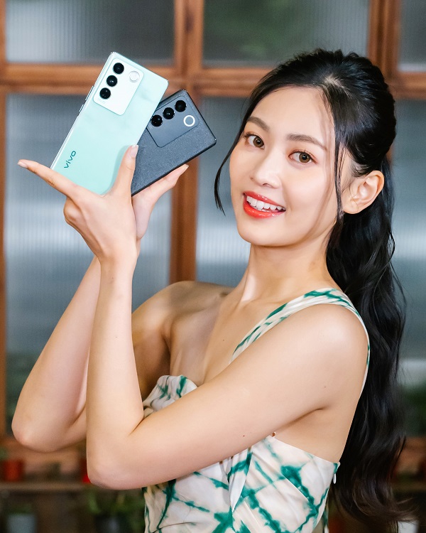 VIVO x Rosita-101_2.jpg