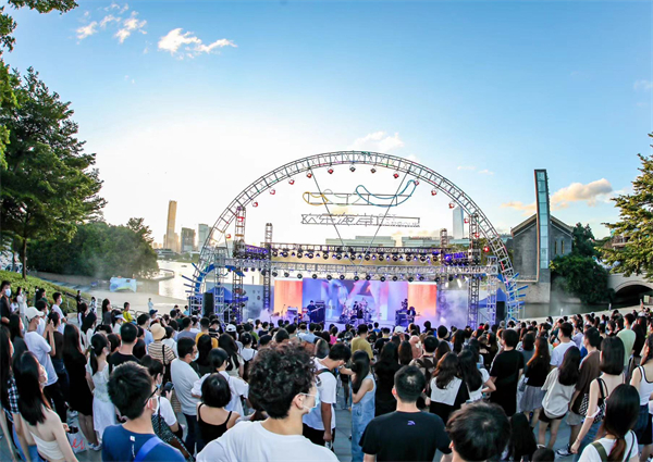 南山流行音乐节欢乐海岸分会场.jpg