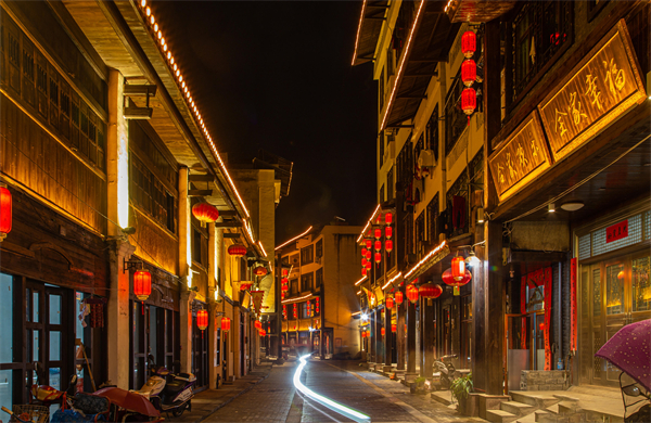 图四  遂川红色街区 唐晓泉摄.jpg