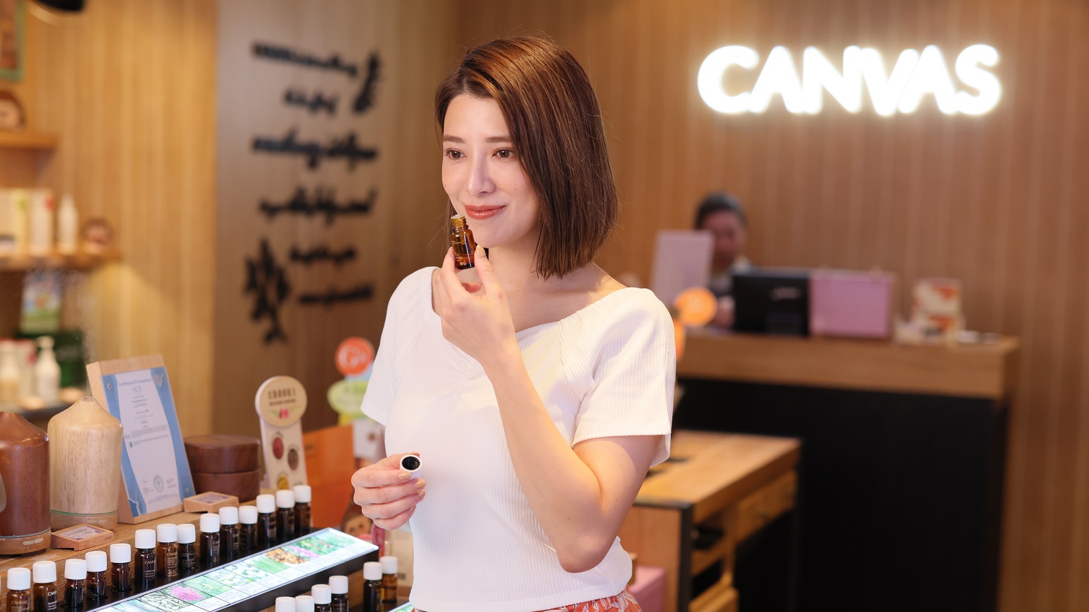 hello 會員可以透過超值hello積分換領預留證,再憑證到店換購心水貨品.jpg