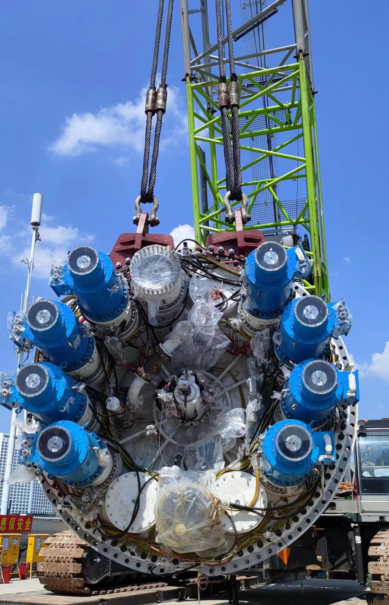 盾构吊装 (1).jpg