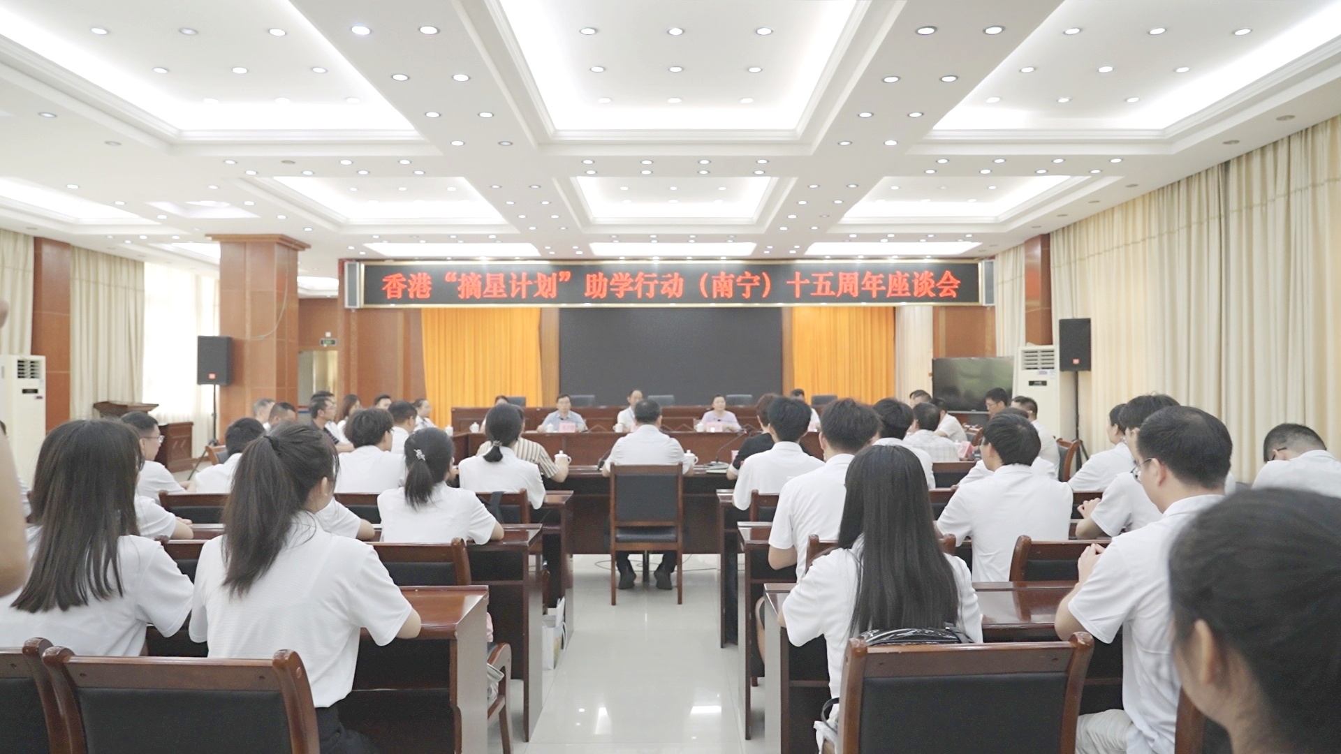 6.座談會現場.jpg