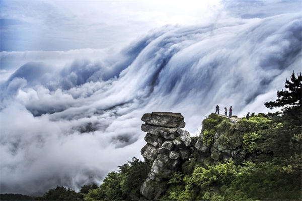 圖二 廬山雲海.jpg