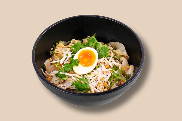 2. 兩姊妹 麻辣蒟蒻涼皮配手撕走地雞肉及有機雞蛋Spicy Chilled Konjac Noodles with Free-range Chicken and Organic KIN Egg..jpg