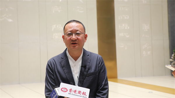 甘肅簡牘博物館館長朱建軍接受記者採訪 記者寇剛 攝.jpg