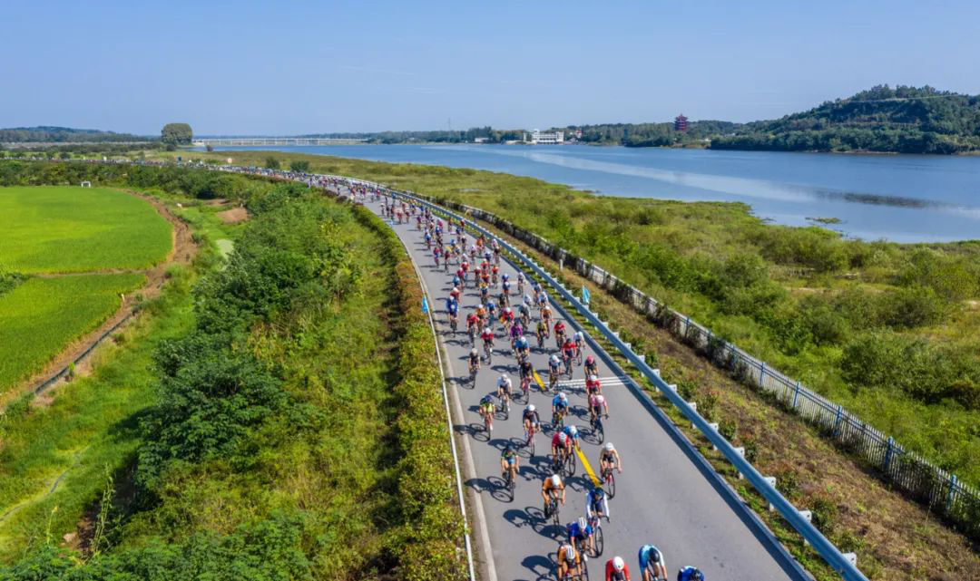 3.安徽巢湖經開區：「騎行 」賦能新文旅，小車輪「轉」動大產業.png