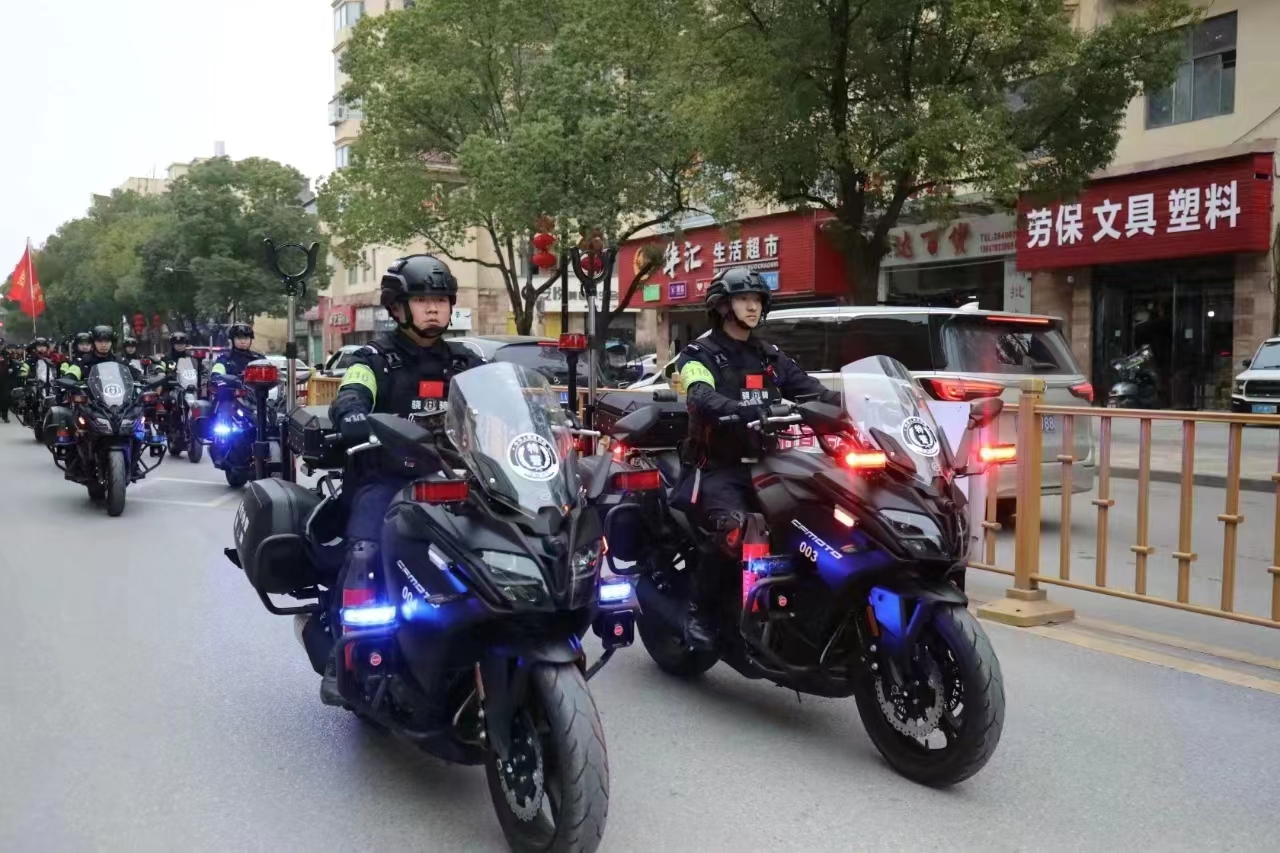 图二 加强警务巡逻震慑犯罪分子.jpg