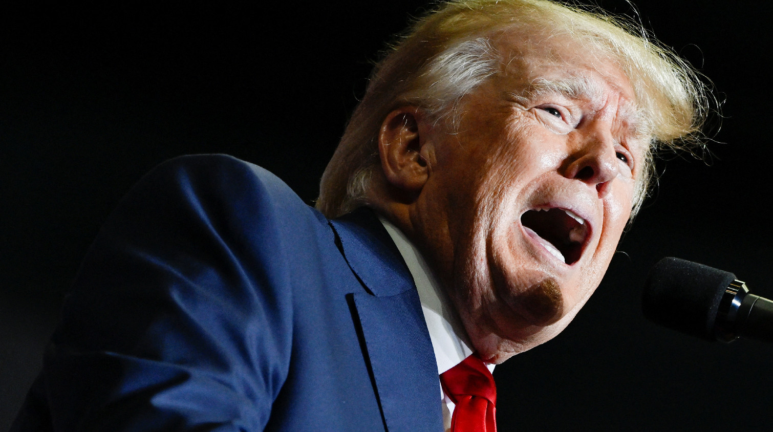 民調：特朗普支持率跌至2021年4月以來最低水平-香港商報