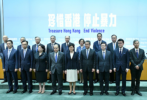 港府官員義助慈善 政界人士紛紛響應
