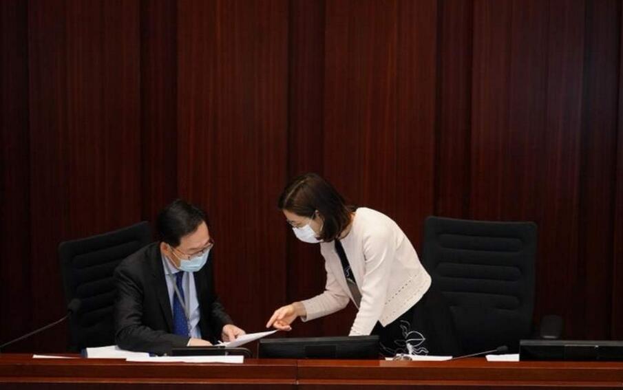 中央有權喝止政治攬炒