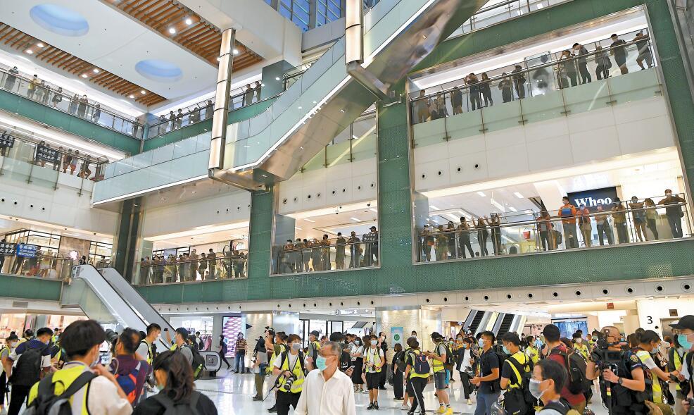 張建宗陳茂波憂黑暴破壞社會氣氛 經濟復蘇「人和」最重要
