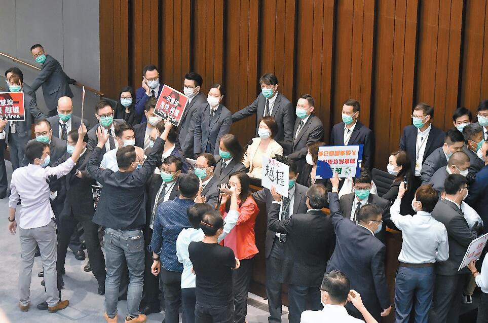 李慧琼主持內會破僵局 45分鐘處理45項積壓法案