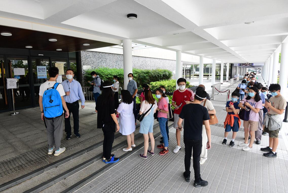過百萬市民登記普檢  逾九成預約人士採樣 林鄭指比例高