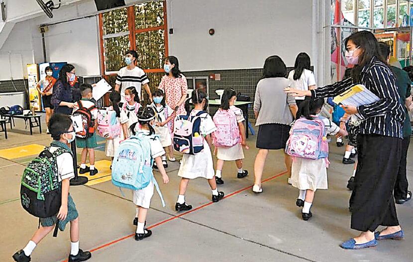 復課首日校園做足防疫