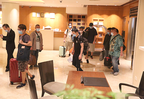 10日連現源頭不明個案 帝苑酒店300人送檢疫