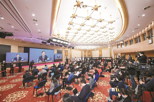 人大將審議完善香港選舉制度決定 為全面落實「愛國者治港」提供制度保障