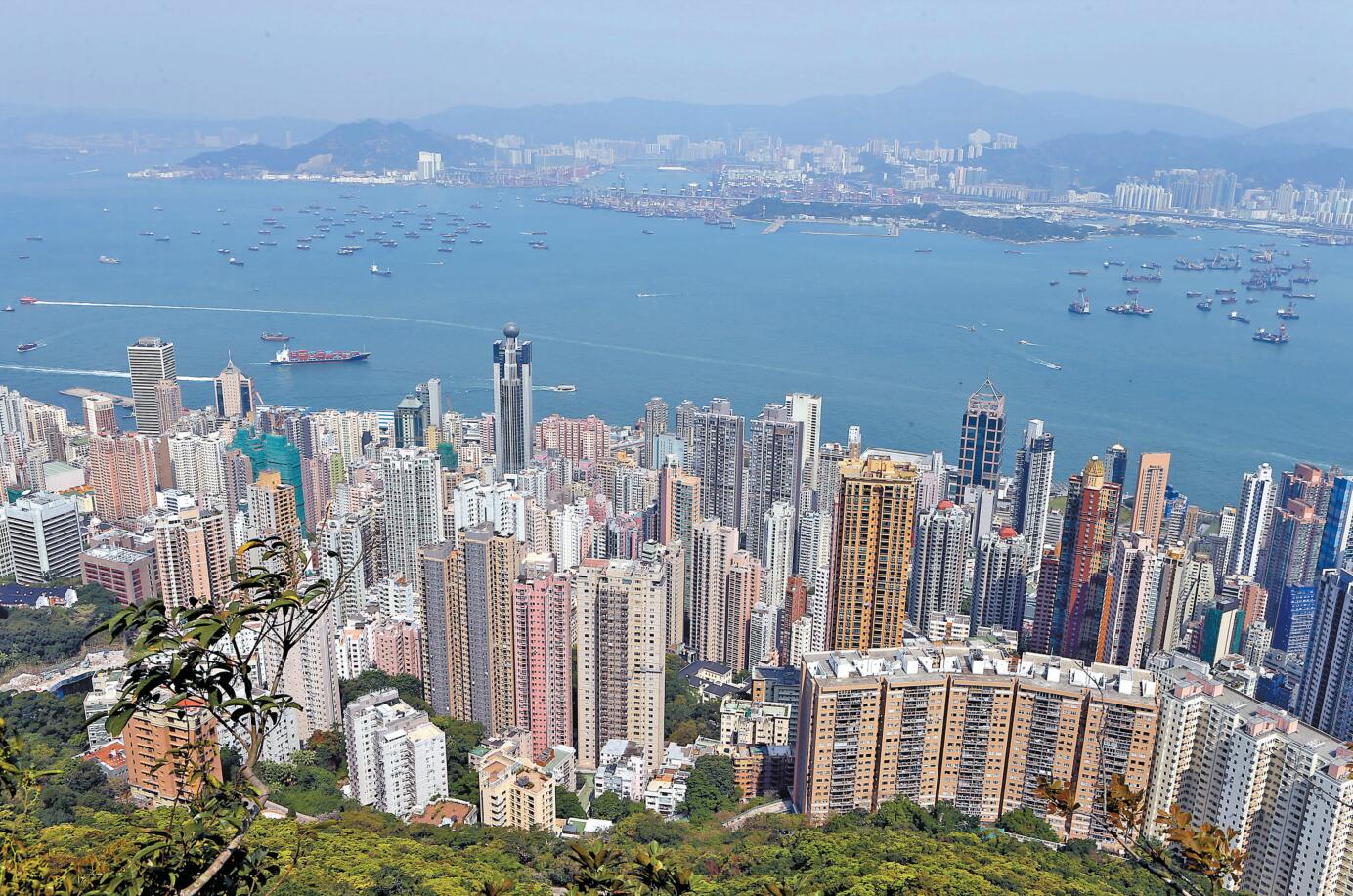 【行業調研】憧憬接種疫苗助港經濟重回正軌 低撈地產股博長線收息