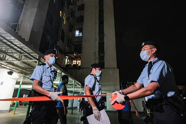 強檢爆菲傭染變種病毒 荃威花園連夜封區今早結束