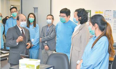 顧及整體利益 呼籲市民支持 官員同撐引入外地醫生