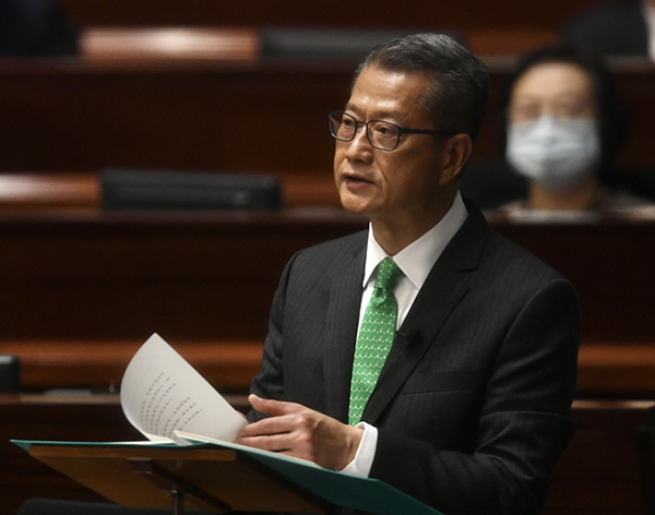 港今年經濟增長可達5.5% 消費券料7月起登記