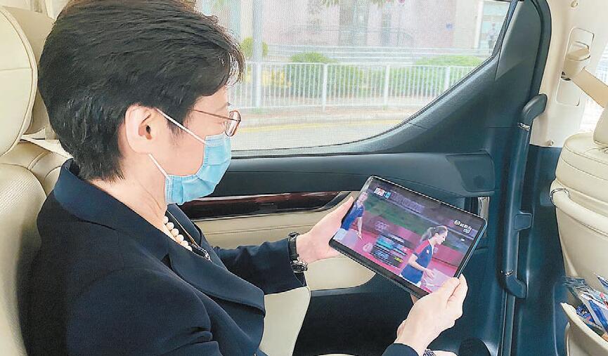 特首讚港隊運動員戰勝自我不斷突破 健兒創佳績 巿民感自豪