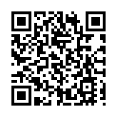 摄影博主裸体和父亲尸骨合影 引发网友争议