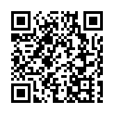 巴黎圣母院发生火灾 塔尖被烧塌瞬间