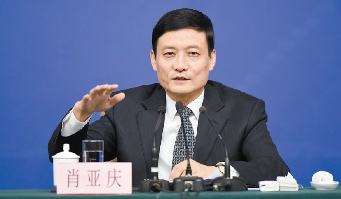 兩會政策示路徑 國企混改股有得溫