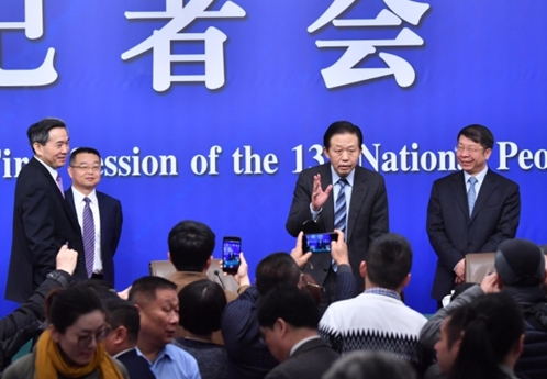 积极财政不变 减税降费1.1万亿 财政部部长肖捷八分钟回答本报提问