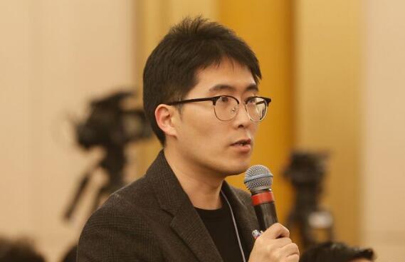  【央行记者会】香港商报记者提问央行如何看待港元联系汇率制度