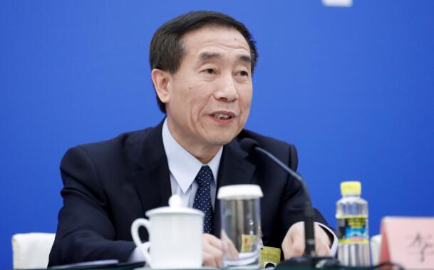 李飛執位人大憲法和法律委