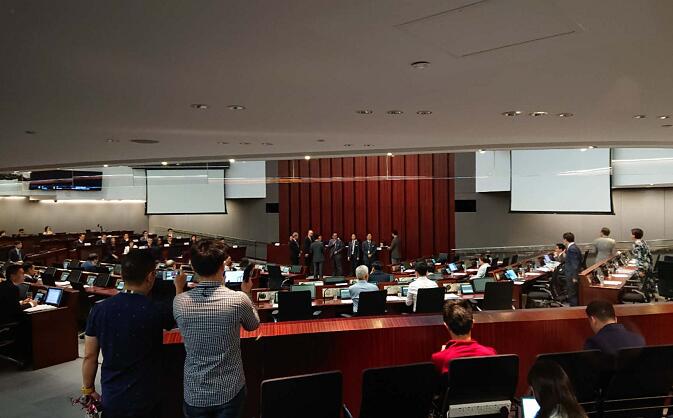 反對派搗亂，高鐵一地兩檢會議一度暫停