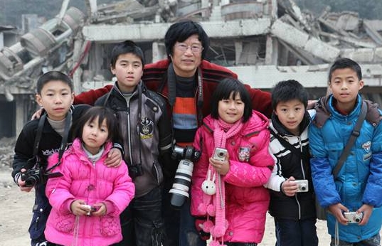 汶川地震孤儿：别再关注我了