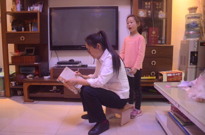 【汶川大地震十周年·人物故事】失獨教師喜獲千金 先天失聰口齿过人